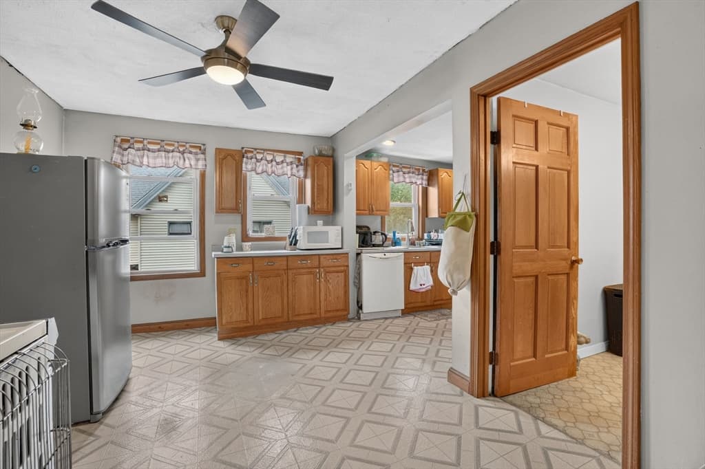 28-30 Crescent Ave, Melrose MA 02176 photo 16