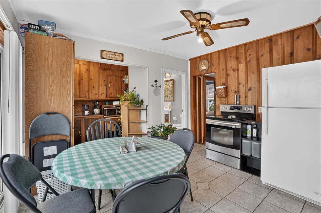 28-30 Crescent Ave, Melrose MA 02176 photo 33