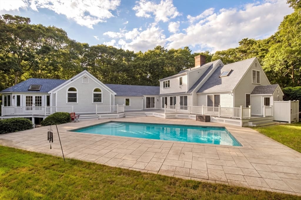 6 Heron Way, Mashpee MA 02649