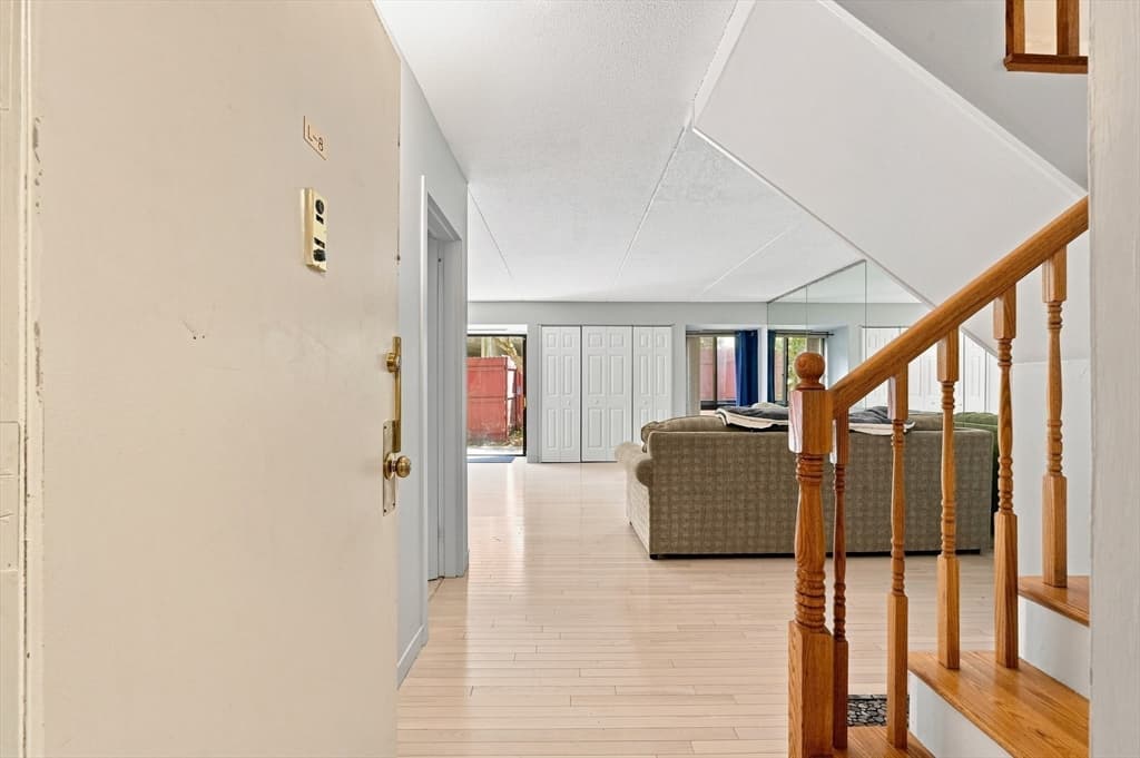 55 Tall Oaks Drive # L8, Weymouth MA 02190 photo 2