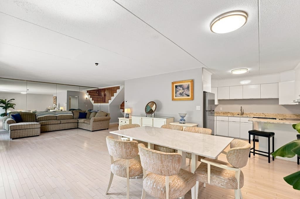 55 Tall Oaks Drive # L8, Weymouth MA 02190