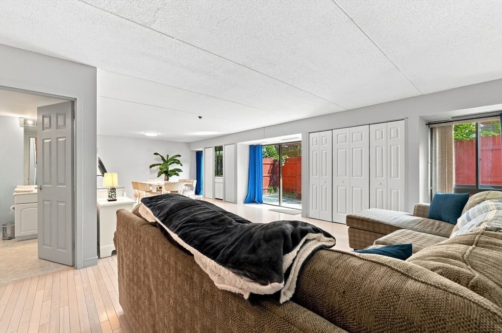 55 Tall Oaks Drive # L8, Weymouth MA 02190 photo 5