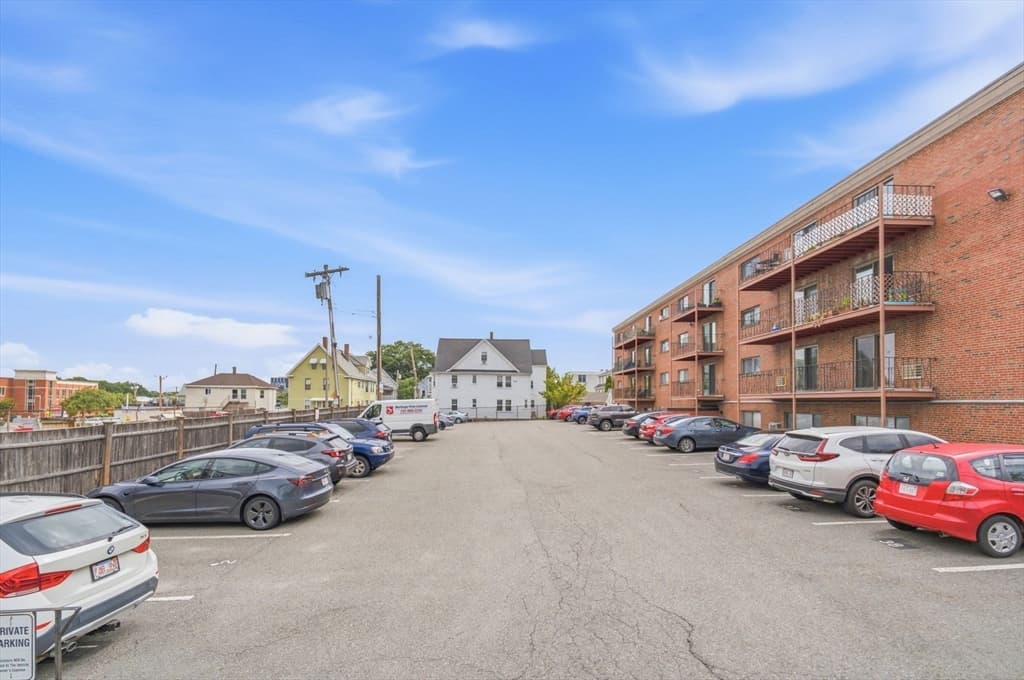 26 Waverly St # 405, Boston MA 02135 photo 23