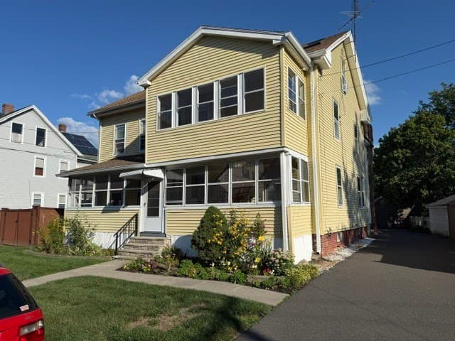 11 Maple Avenue, Northampton MA 01060 photo 2
