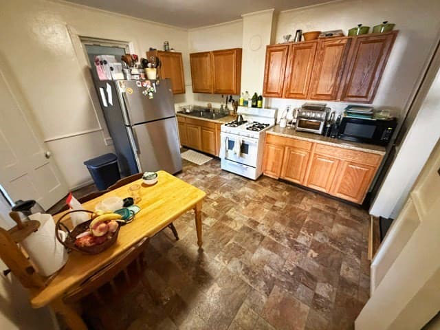 11 Maple Avenue, Northampton MA 01060 photo 17