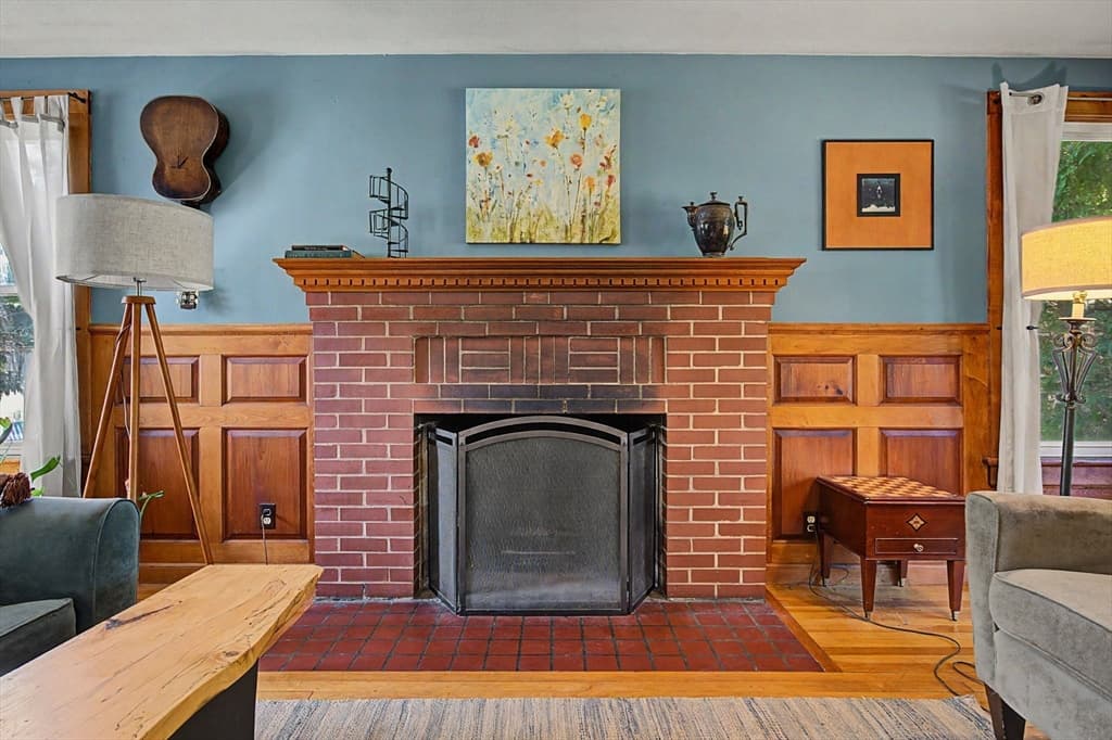 66 Glendale St, Easthampton MA 01027 photo 5