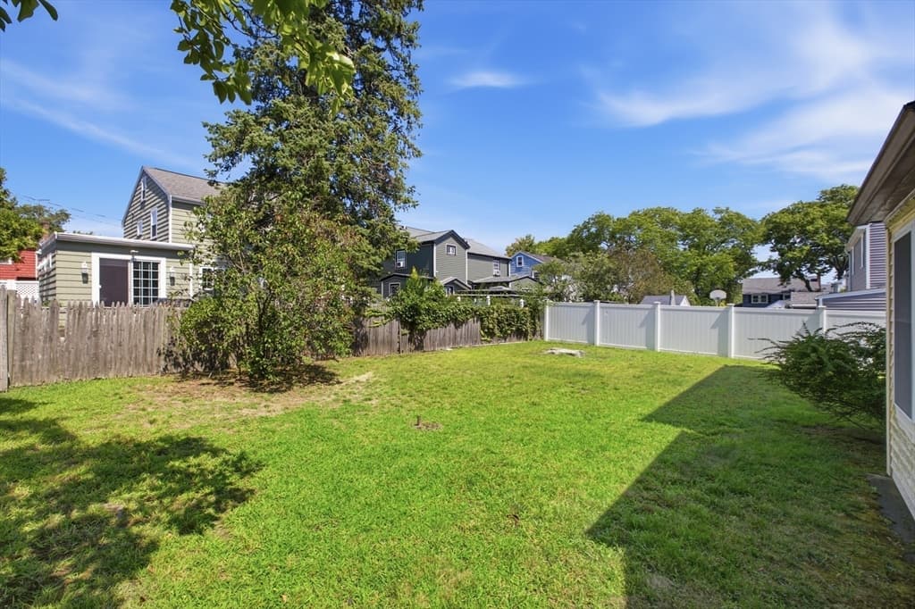 Single Family Residence at 15 Barna Rd, Boston MA 02124, Boston, photo 5 of 36