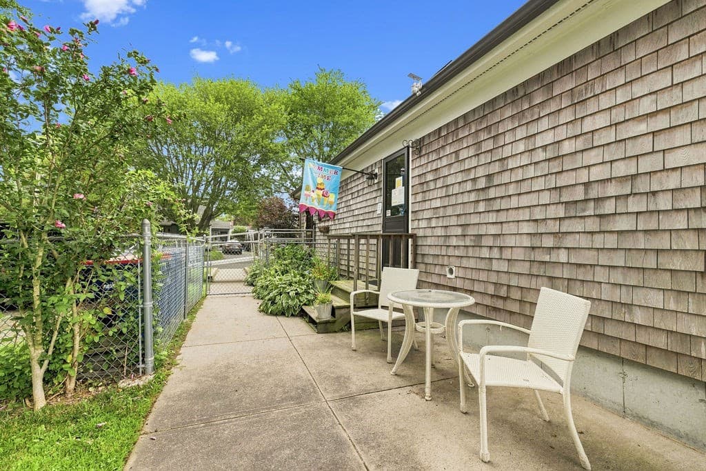 75 Acorn St, New Bedford MA 02740 photo 34