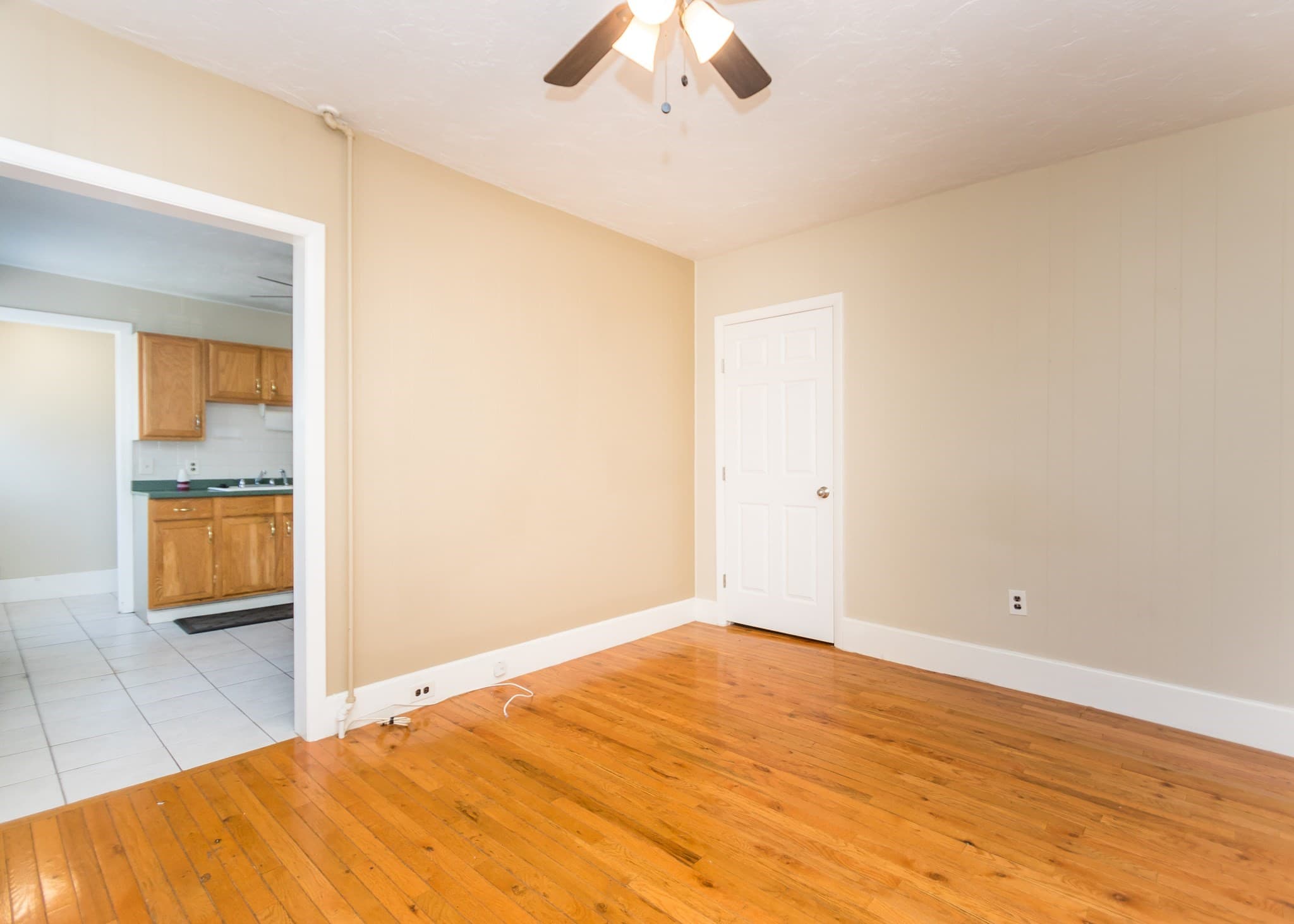4 Family at 60-62 Alder Street, Waltham MA 02453, photo 10 of 16