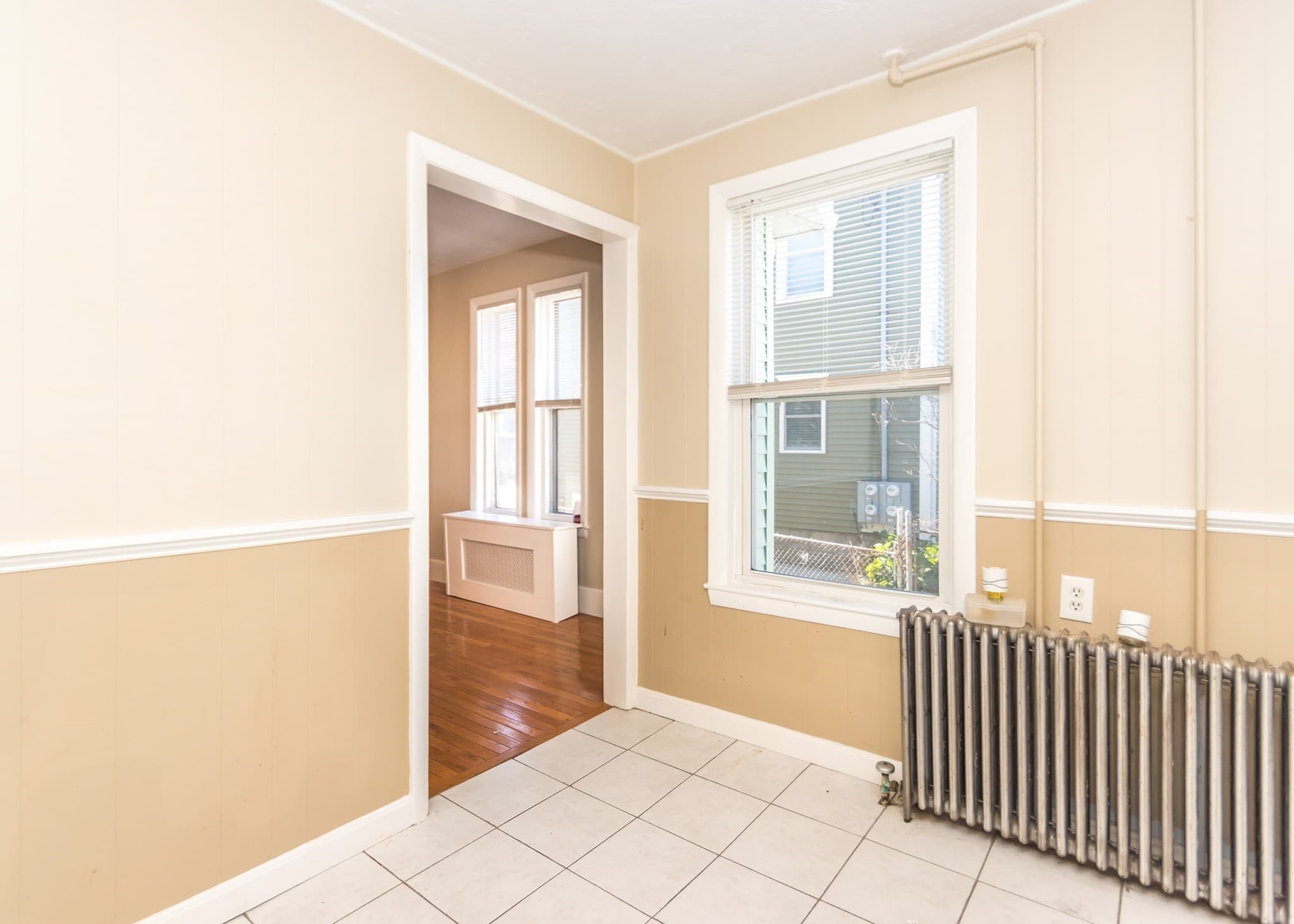 4 Family at 60-62 Alder Street, Waltham MA 02453, photo 11 of 16
