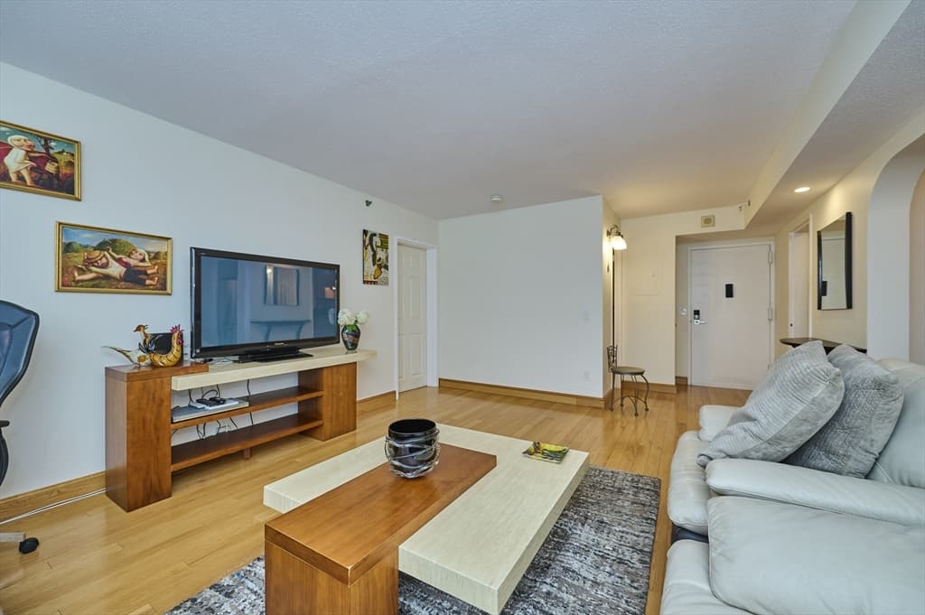 250 Hammond Pond Parkway # 609S, Newton MA 02467 photo 3