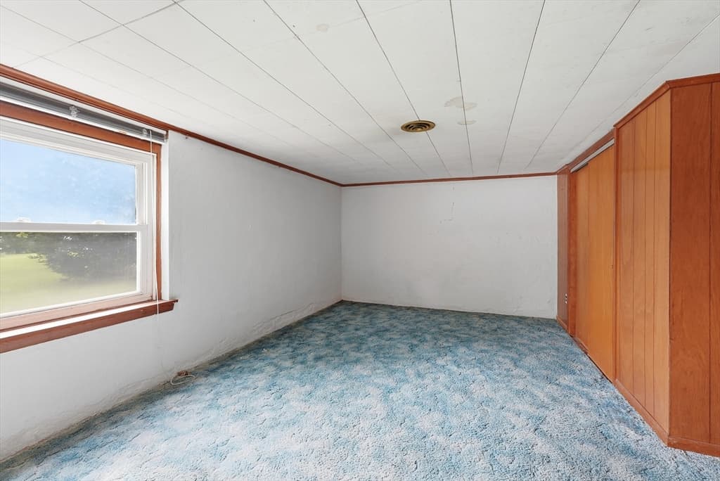 421 Holyoke St, Ludlow MA 01056 photo 23