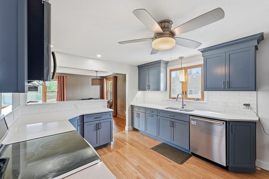 421 Holyoke St, Ludlow MA 01056 photo 7