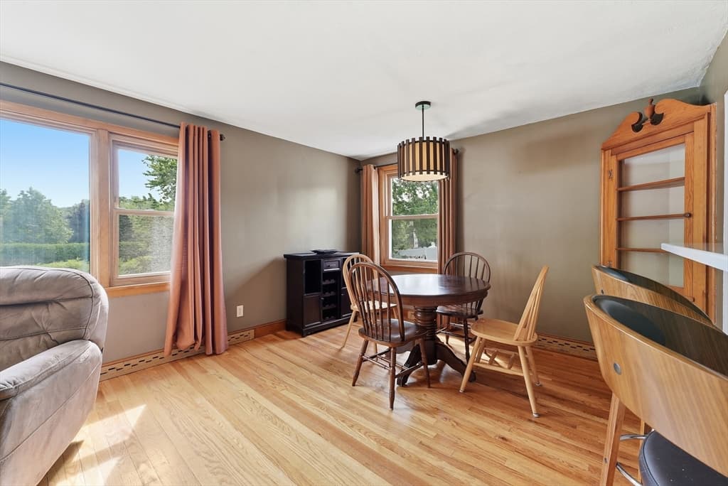 421 Holyoke St, Ludlow MA 01056 photo 11