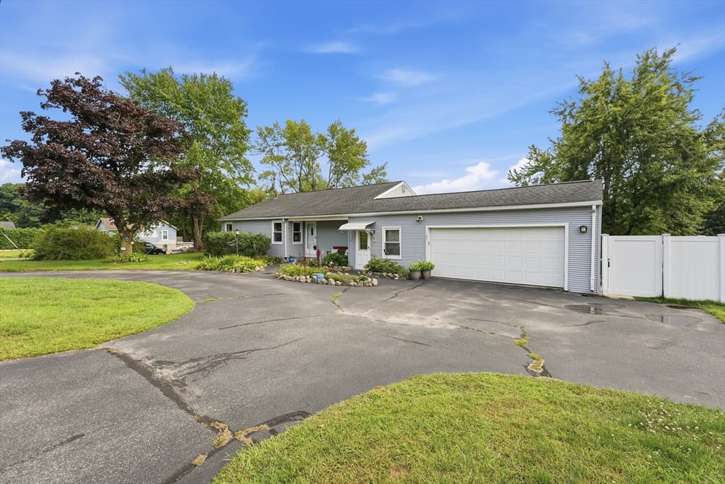 421 Holyoke St, Ludlow MA 01056 photo 29