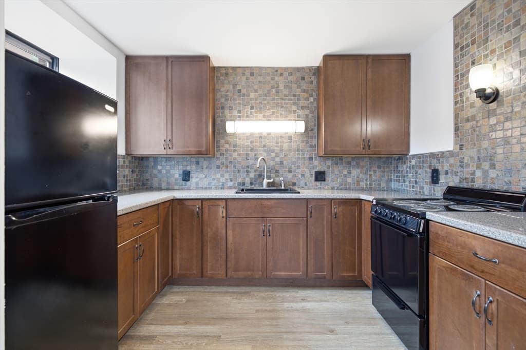 24 Norman St # 1, Salem MA 01970 photo 5
