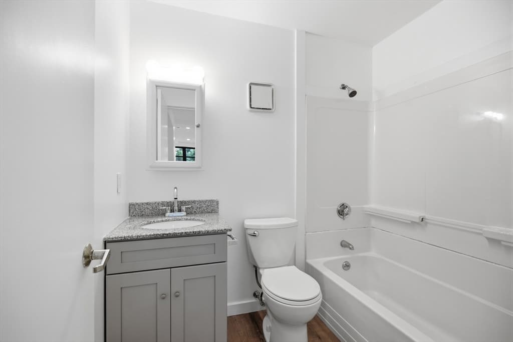 24 Norman St # 1, Salem MA 01970 photo 18