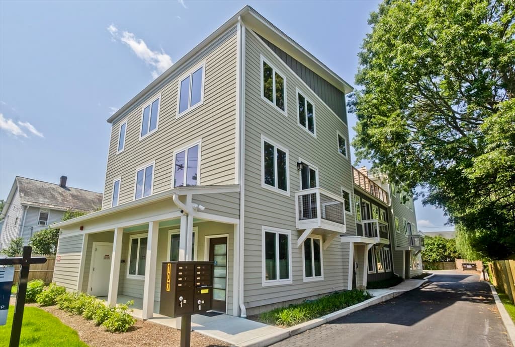 107 Williams Street # B, Northampton MA 01060 photo 2
