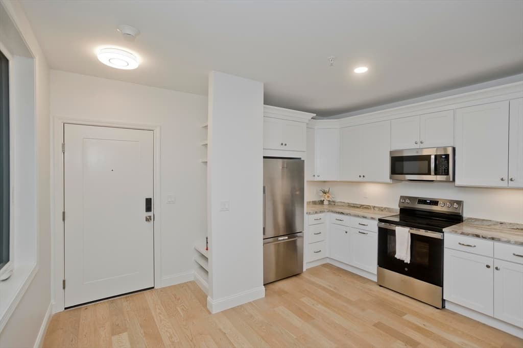107 Williams Street # B, Northampton MA 01060 photo 16