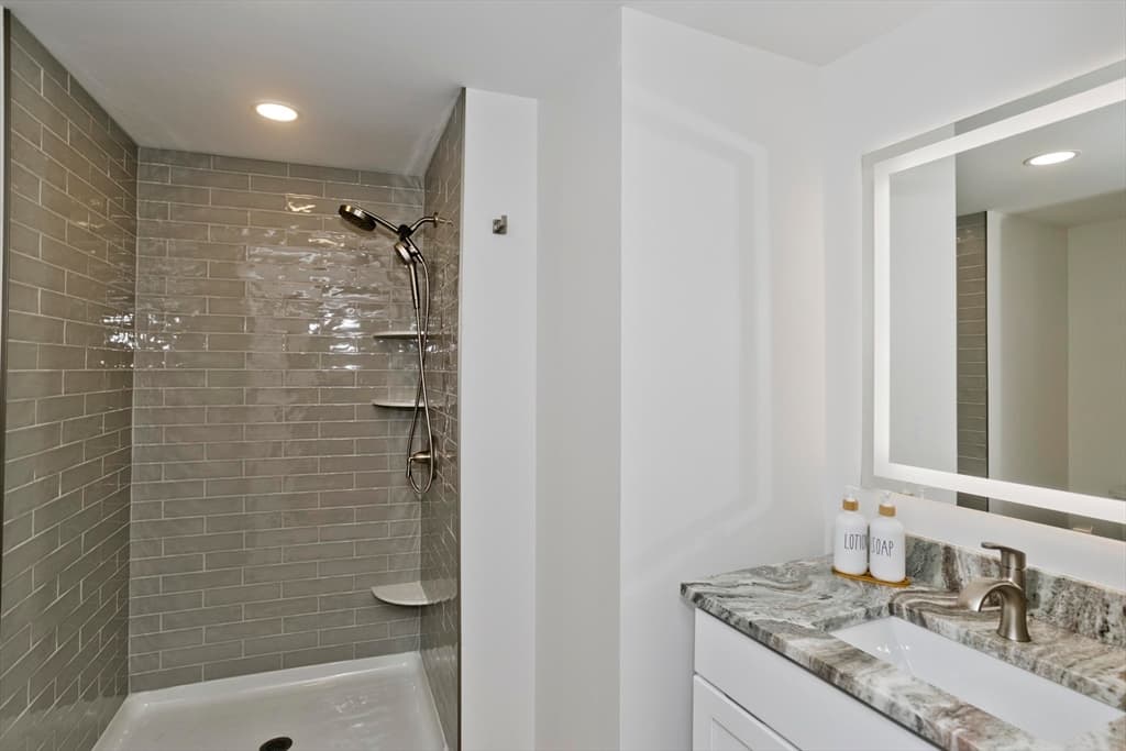 107 Williams Street # B, Northampton MA 01060 photo 9