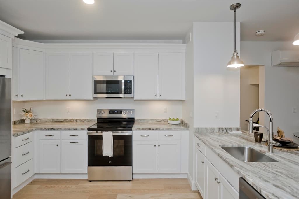 107 Williams Street # B, Northampton MA 01060 photo 18