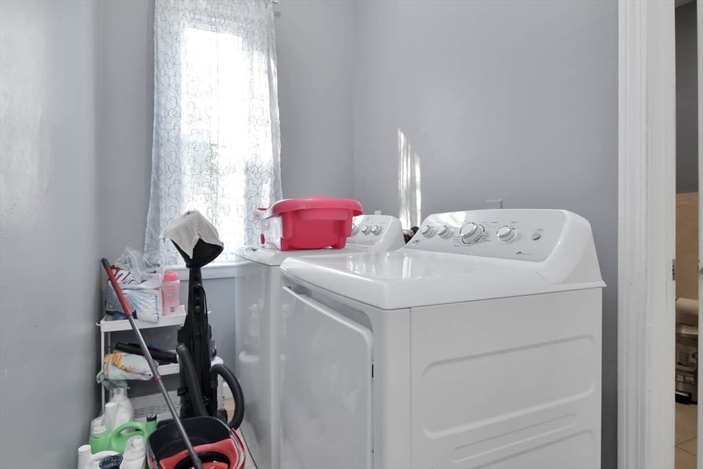 87 Abbott St, Lawrence MA 01843 photo 22