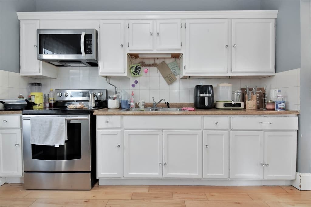 87 Abbott St, Lawrence MA 01843 photo 9