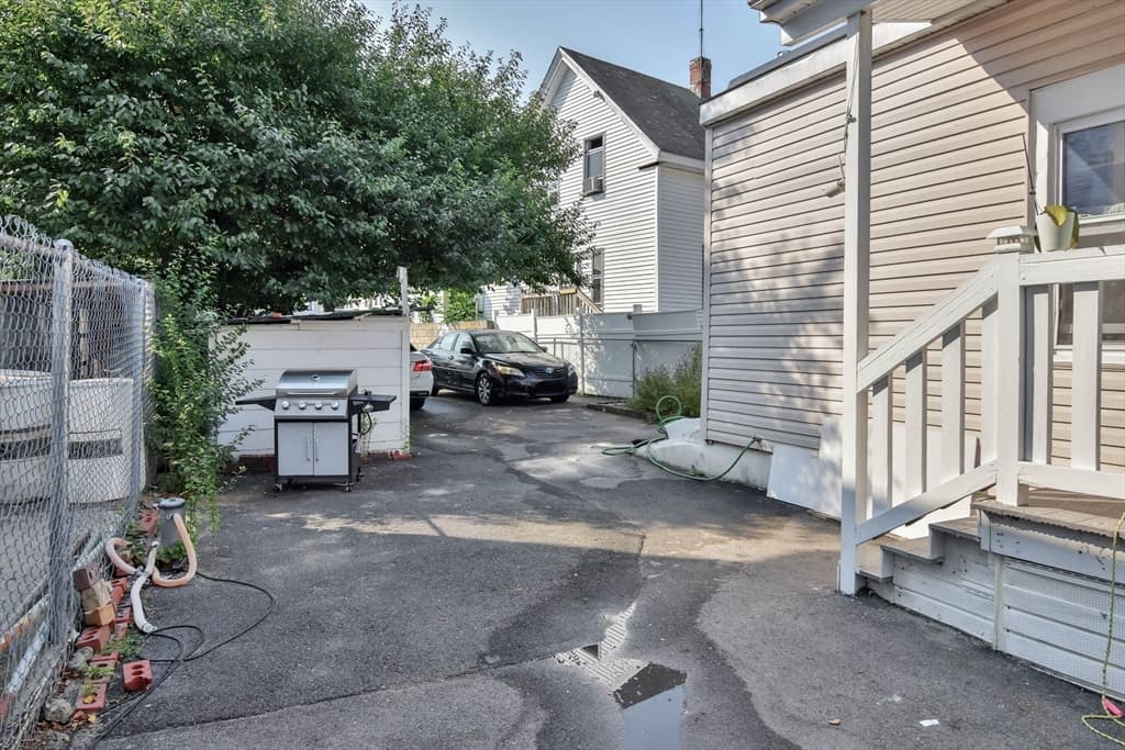 87 Abbott St, Lawrence MA 01843 photo 30