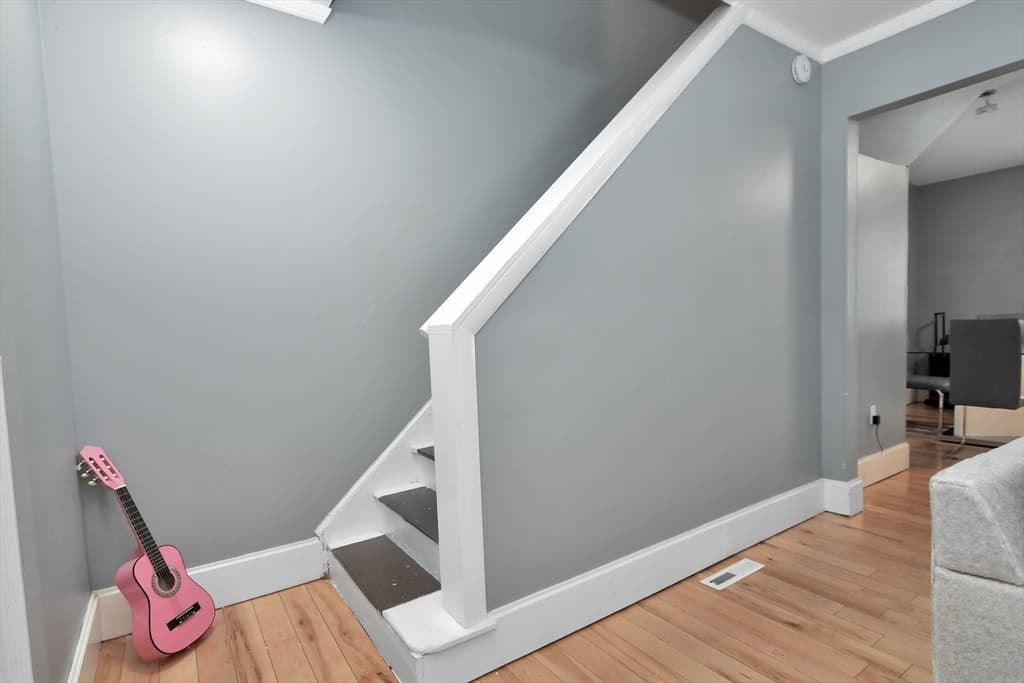 87 Abbott St, Lawrence MA 01843 photo 4