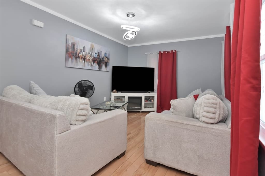 87 Abbott St, Lawrence MA 01843 photo 8