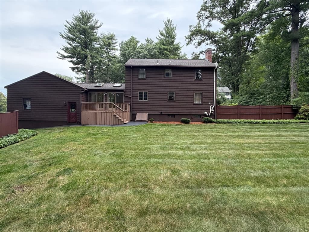 Single Family Residence at 22 Ranlett Ln, Billerica MA 01821, Billerica, photo 2 of 41