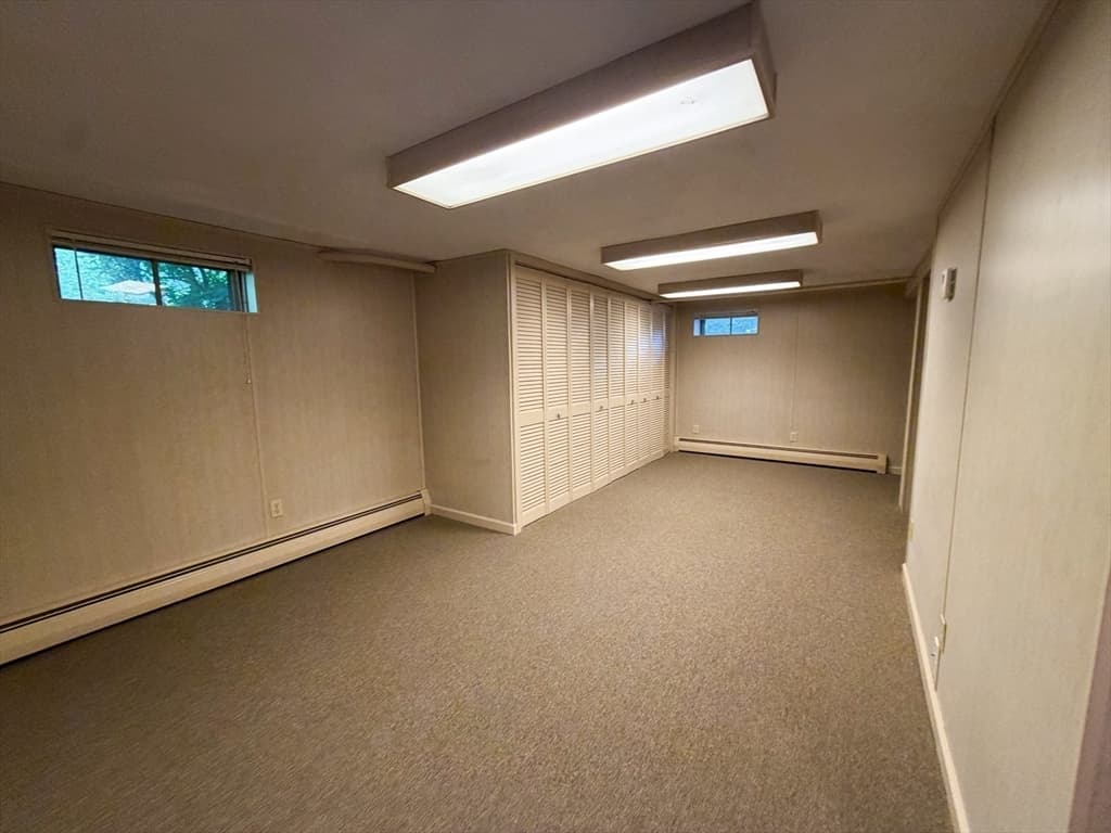 Single Family Residence at 22 Ranlett Ln, Billerica MA 01821, Billerica, photo 33 of 41
