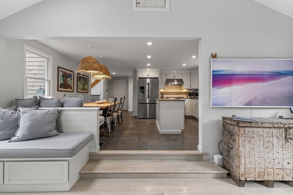 21 Vickers Street, Edgartown MA 02539 photo 17