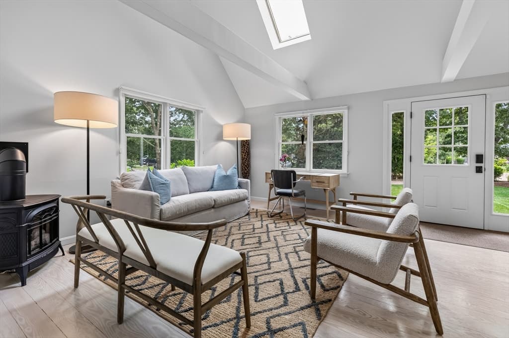 21 Vickers Street, Edgartown MA 02539 photo 12