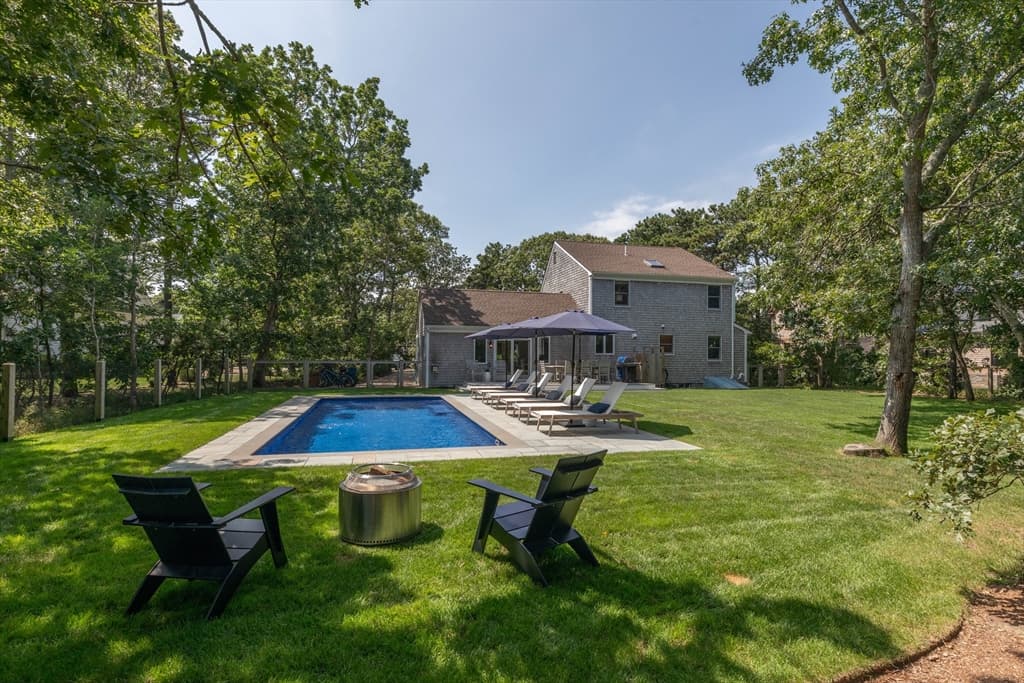 21 Vickers Street, Edgartown MA 02539 photo 7