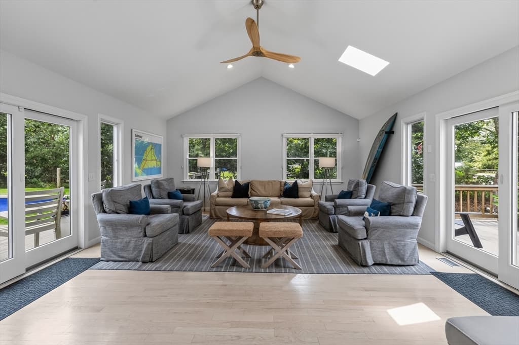 21 Vickers Street, Edgartown MA 02539 photo 18