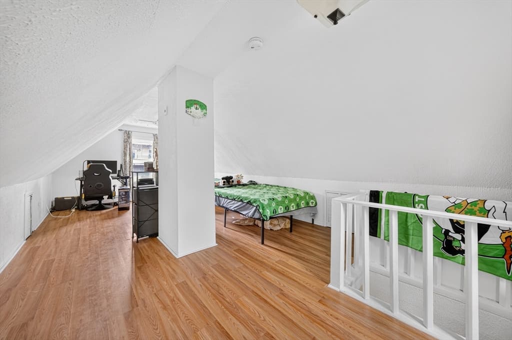 3 Round Hill St, Boston MA 02130 photo 22