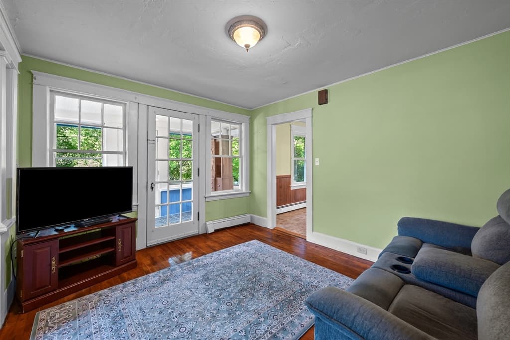 10 Tilbury St, Worcester MA 01603 photo 6