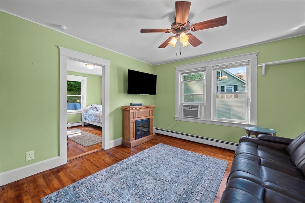 10 Tilbury St, Worcester MA 01603 photo 5