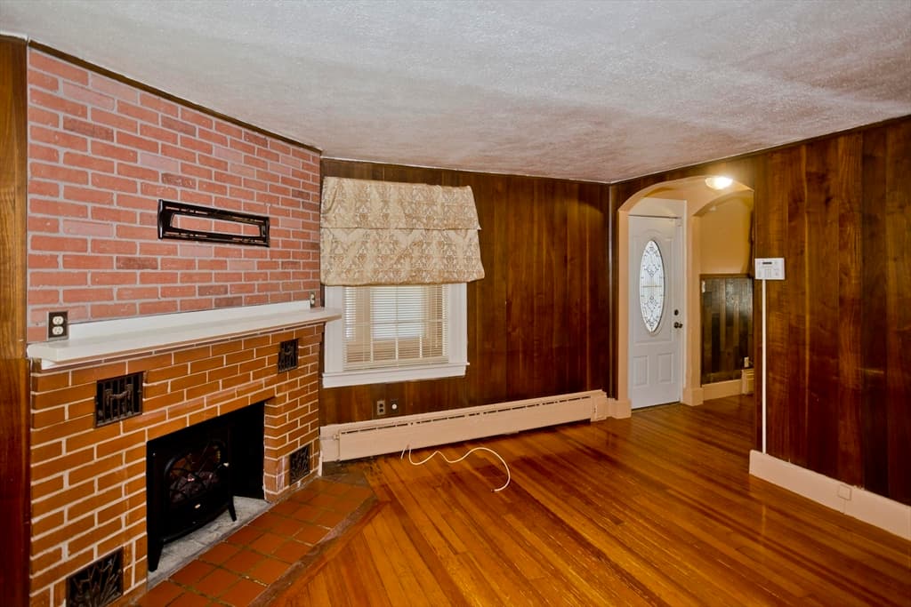 Single Family Residence at 86 Laurence, Springfield MA 01104, Springfield, photo 8 of 42