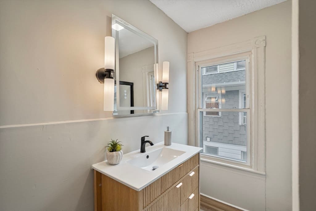 615 White St, Springfield MA 01108 photo 29