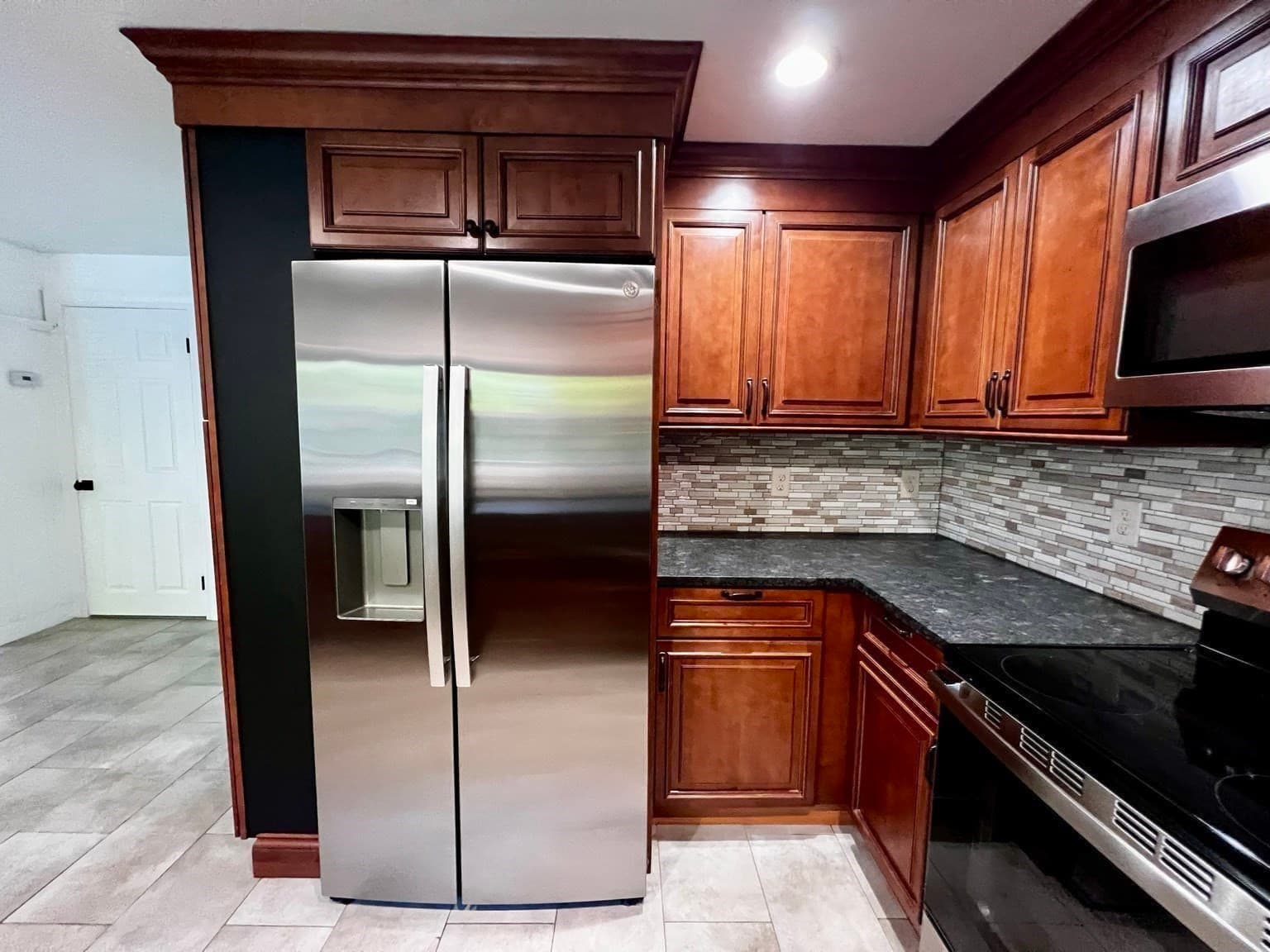 Single Family Residence at 308 Boutelle St, Fitchburg MA 01420, Fitchburg, photo 8 of 32