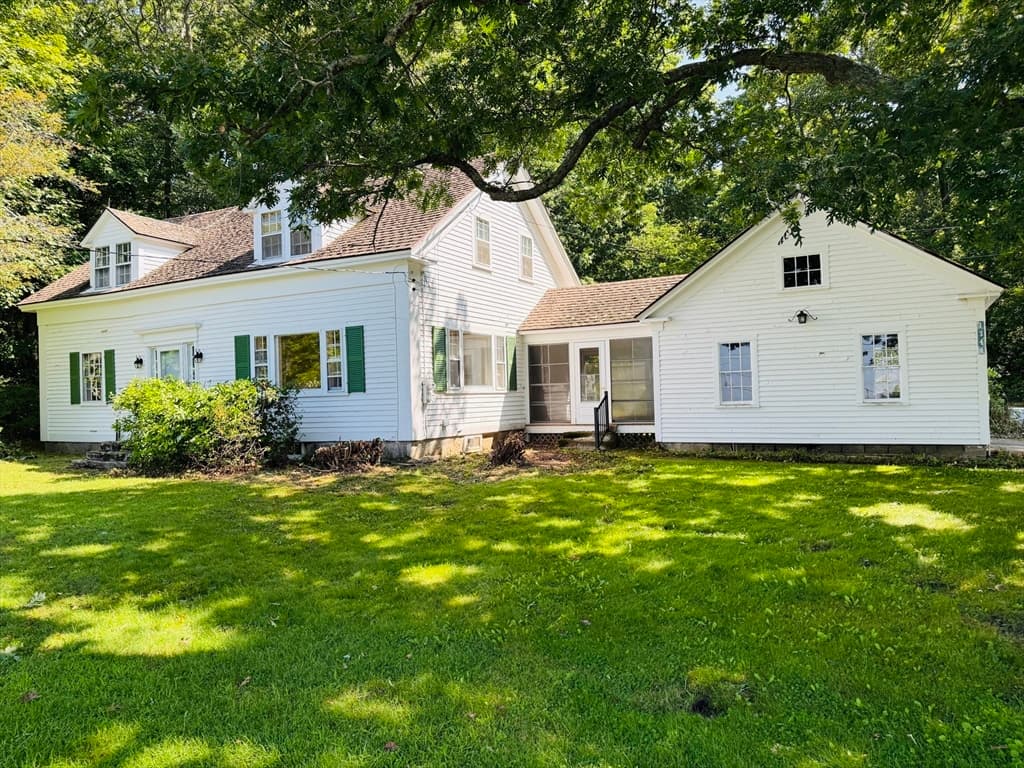 1344 Barre Rd, New Braintree MA 01531
