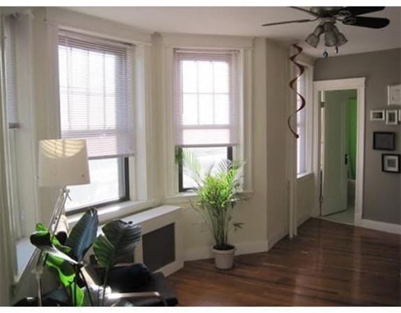 114 The Riverway # 3, Boston MA 02215 photo 3