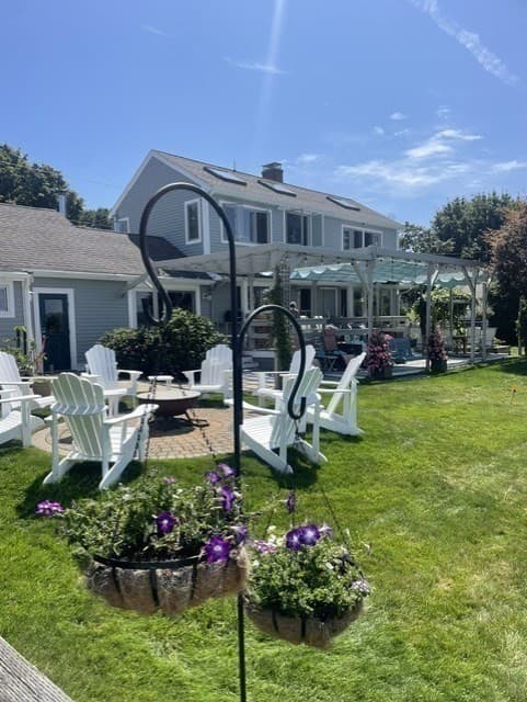 55 Memorial Dr, Salem MA 01970 photo 4