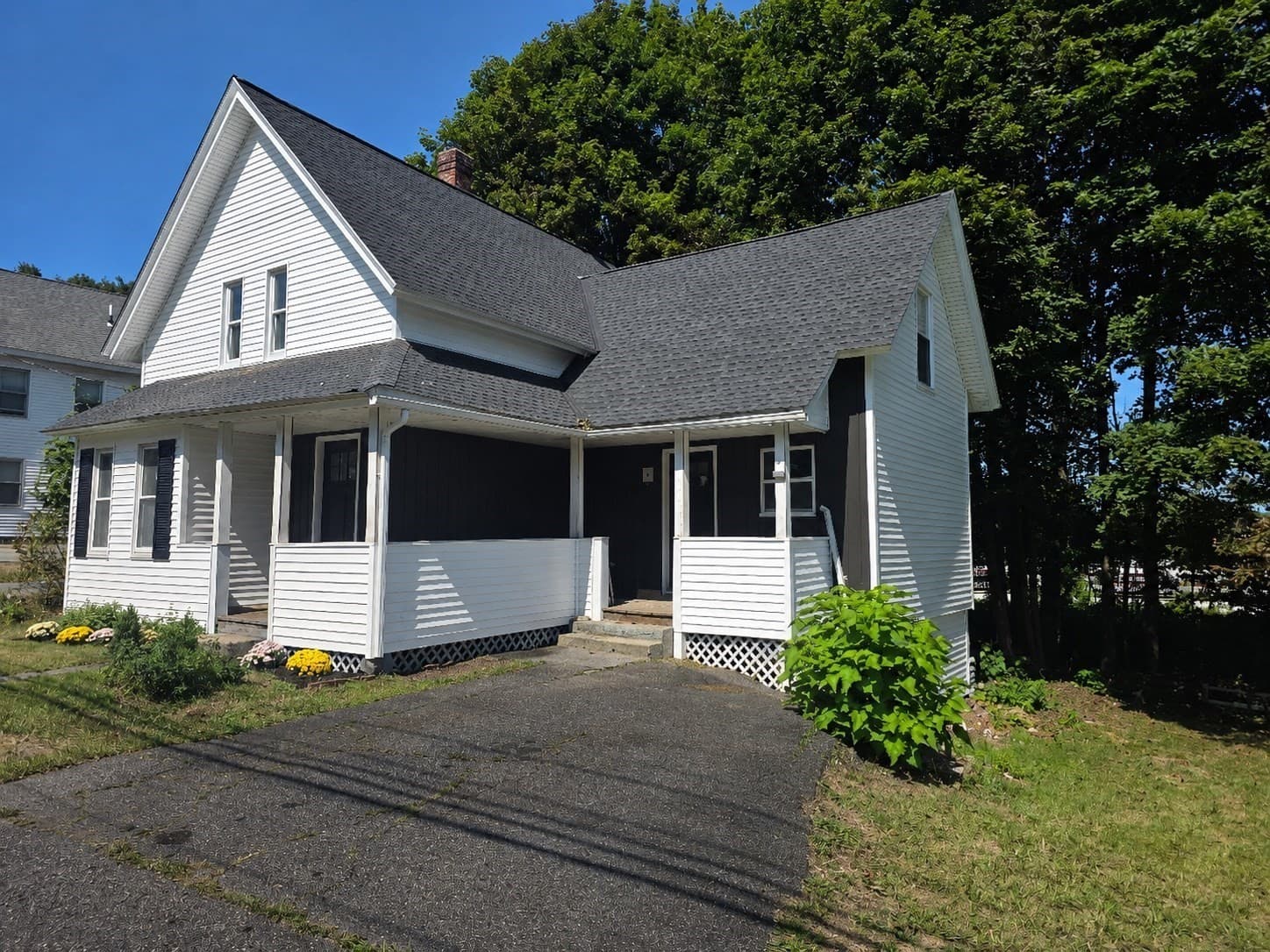 Single Family Residence at 1220 Water Street, Fitchburg MA 01420