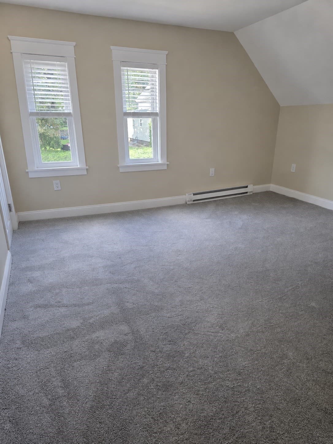 Single Family Residence at 1220 Water Street, Fitchburg MA 01420, photo 5 of 15