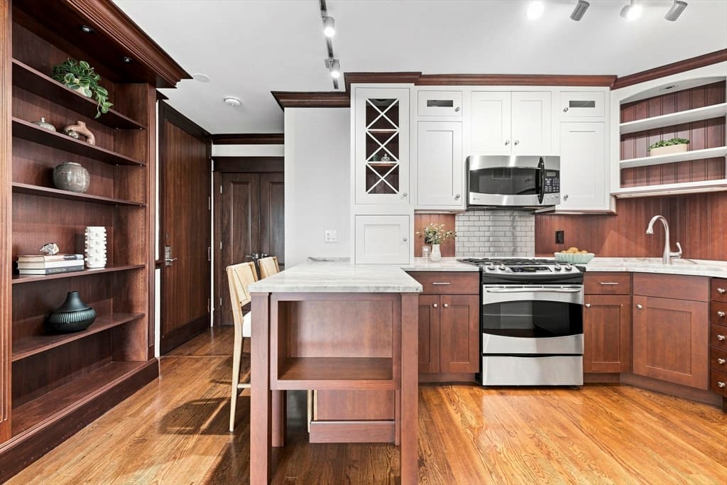 85 E India Row # 8A, Boston MA 02110 photo 6