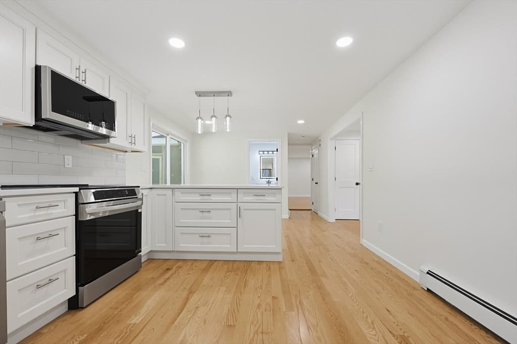 12 White Ave, Concord MA 01742 photo 4