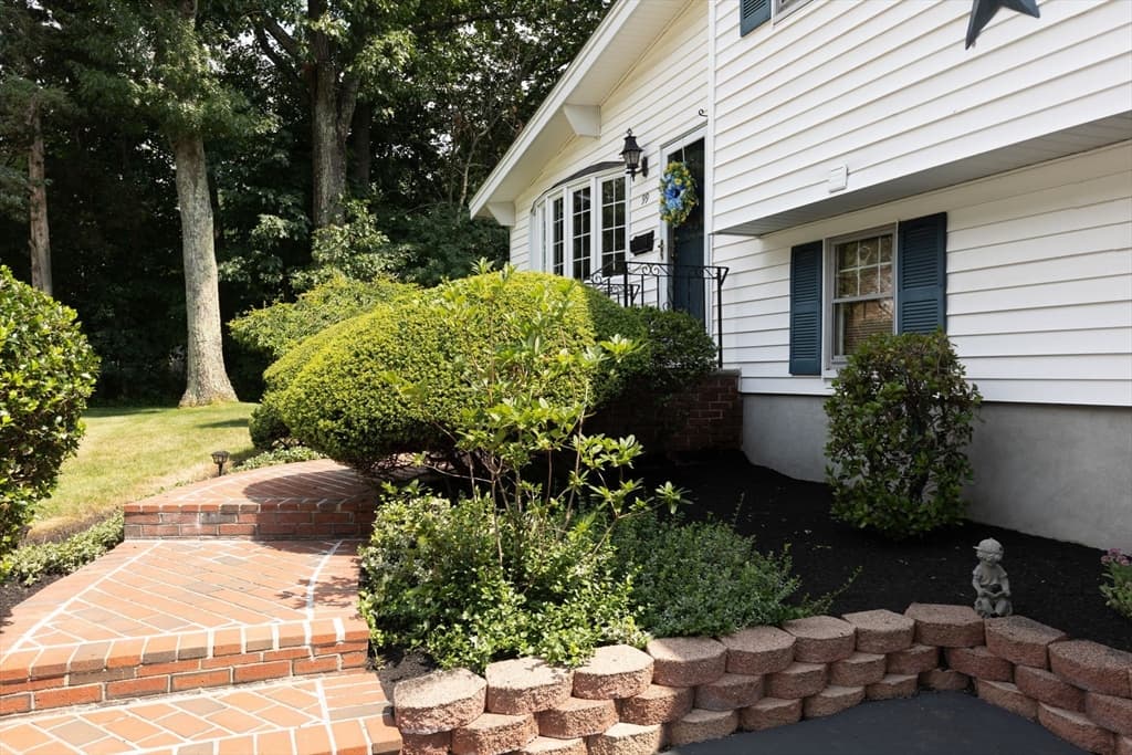 99 Keene St, Brockton MA 02301 photo 7